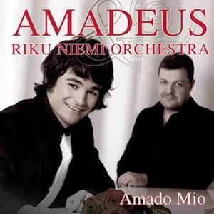 收聽Amadeus ja Riku Niemi Orchestra的Amado mio歌詞歌曲