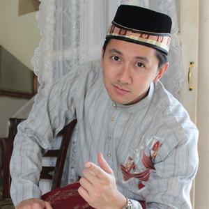 Album Puncak Gapura oleh Ihab Ismail