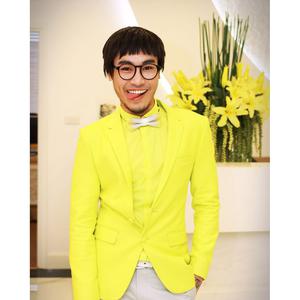 ดาวน์โหลดและฟังเพลง Yêu Là Yêu พร้อมเนื้อเพลงจาก Đinh Huy