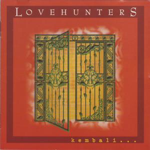 Dengarkan lagu Cinta Terlarang nyanyian Love Hunters dengan lirik