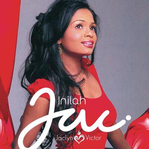 ดาวน์โหลดและฟังเพลง Selagi Bertahan พร้อมเนื้อเพลงจาก Jaclyn Victor