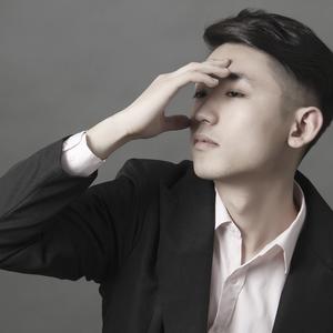 收聽石辰的眼淚歌詞歌曲