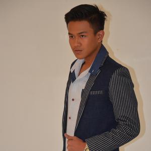 Dengarkan lagu Cinta Sejatiku nyanyian Azzam Sham dengan lirik