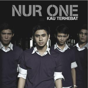 ดาวน์โหลดและฟังเพลง Rindu พร้อมเนื้อเพลงจาก Nur One