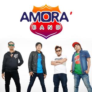 Dengarkan lagu Di Guna-Guna Cinta nyanyian Amora Band dengan lirik