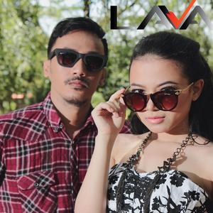 Dengarkan Pergi Saja lagu dari Lava dengan lirik