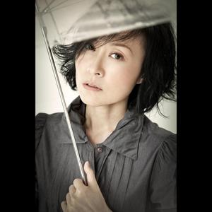 Dengarkan 灿烂地活下去 lagu dari 赵芬妮 dengan lirik