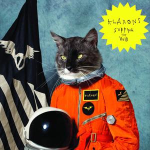 ดาวน์โหลดและฟังเพลง Surfing The Void พร้อมเนื้อเพลงจาก Klaxons
