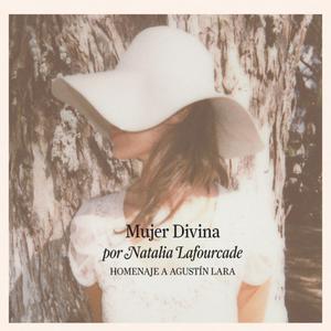 收聽Natalia Lafourcade的Aventurera歌詞歌曲