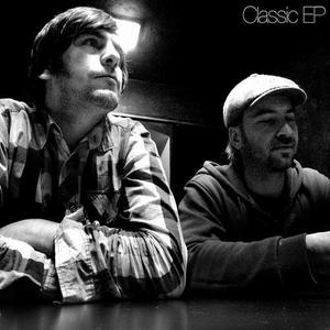 ดาวน์โหลดและฟังเพลง Classic (DJ Brace Remix) พร้อมเนื้อเพลงจาก Ancient Astronauts