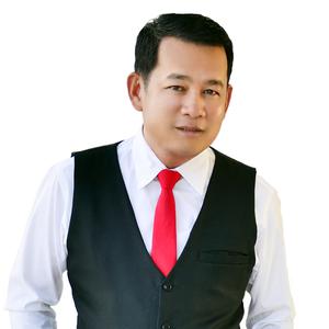 Listen to สะดุดรักอ้ะอะอาวอ้าวอ้าว song with lyrics from ป๋าโก๋ พิเชษฐ ศรีราชา