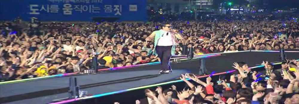 PSY ENTERTAINER - Seoul Plaza Live Concert