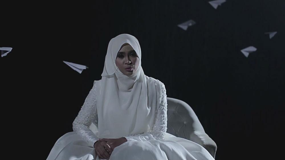 Tak Ada Cinta Sepertimu - Siti Nordiana & Alif Aziz