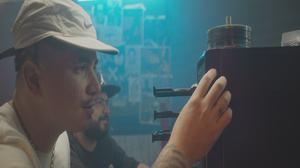 default video 1000x562 img