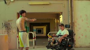 default video 1000x562 img