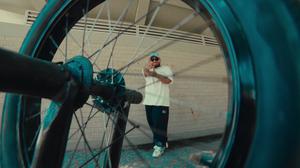 default video 1000x562 img