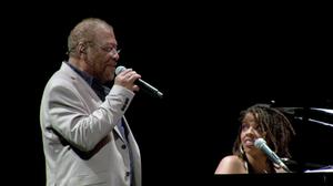 default video 1000x562 img