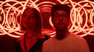 default video 1000x562 img