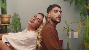 default video 1000x562 img