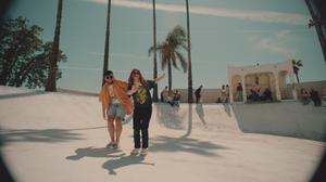 default video 1000x562 img