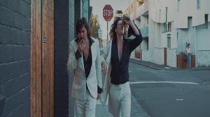 default video 1000x562 img