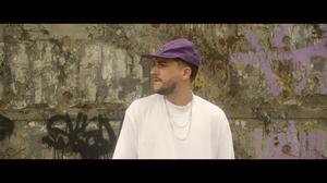 default video 1000x562 img