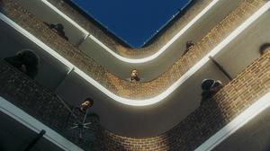 default video 1000x562 img