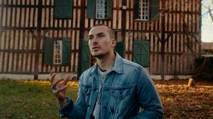 default video 1000x562 img