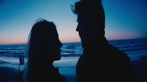 default video 1000x562 img