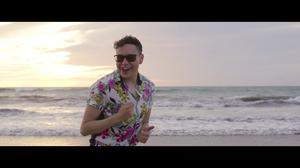 default video 1000x562 img