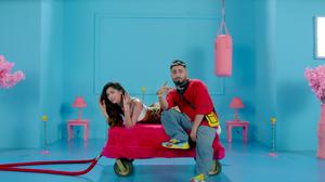 default video 1000x562 img