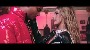 default video 1000x562 img