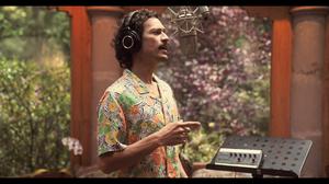 default video 1000x562 img