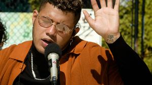 default video 1000x562 img