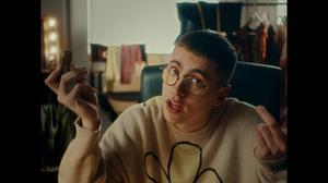 default video 1000x562 img