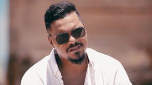 default video 1000x562 img