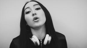 default video 1000x562 img