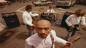 default video 1000x562 img