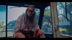 default video 1000x562 img