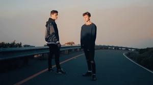 default video 1000x562 img