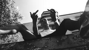 default video 1000x562 img