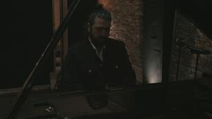 default video 1000x562 img