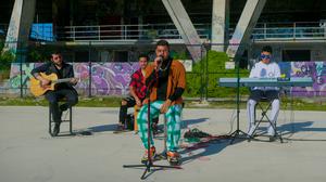 default video 1000x562 img