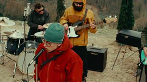 default video 1000x562 img