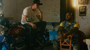 default video 1000x562 img