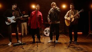 default video 1000x562 img