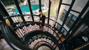 default video 1000x562 img