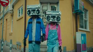 default video 1000x562 img