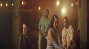 default video 1000x562 img