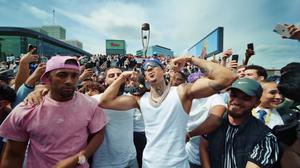 default video 1000x562 img